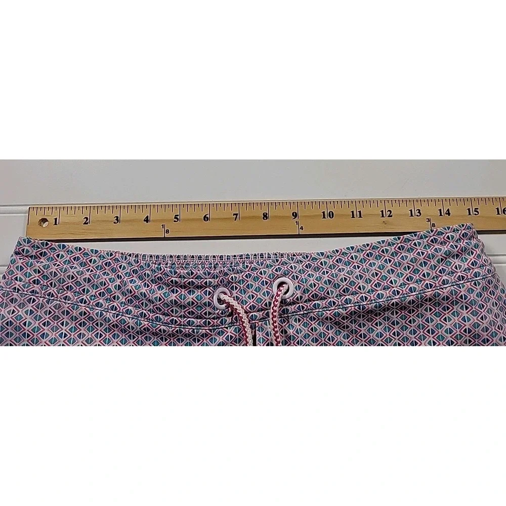 Johnnie-O Swim Trunks Performance Stretch W/ Pockets Mens Sz.‎ M, GEOMETRIC PINK